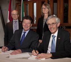 Mr. Gerry Murray, CEO of Institutes of Technology Ireland, Dr. Tony Tilly, Chairman of Colleges Ontario Committee of Presidents, Ms. Linda Franklin, CEO of Colleges Ontario, Dr. Brendan Murphy, President of CIT and of Institutes of Technology Ireland.